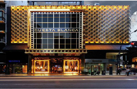  五河门头设计与商业空间的纽带。